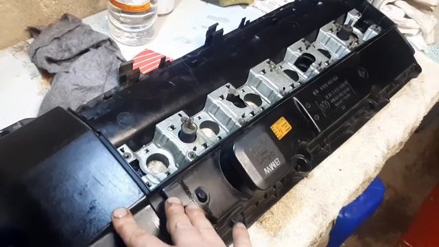 M54b30 ПАЙКА КРЫШКИ КЛАПАНОВ смотреть онлайн