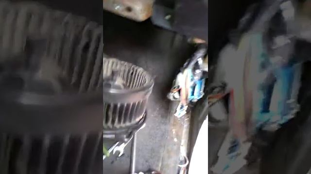 Hummer h3 2005 год - проблема с вентилятором печки! смотреть онлайн