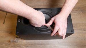 ELAC DEBUT B6.2 : bass speaker disassembly : part 1