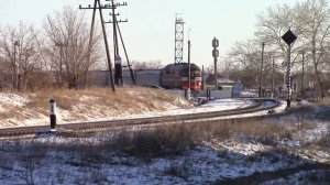 ТЭП70-с поездом Москва-Симферополь Январь 2015.
