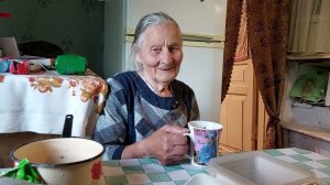 Я и бабушка Настя посетили восстанавливающийся храм!