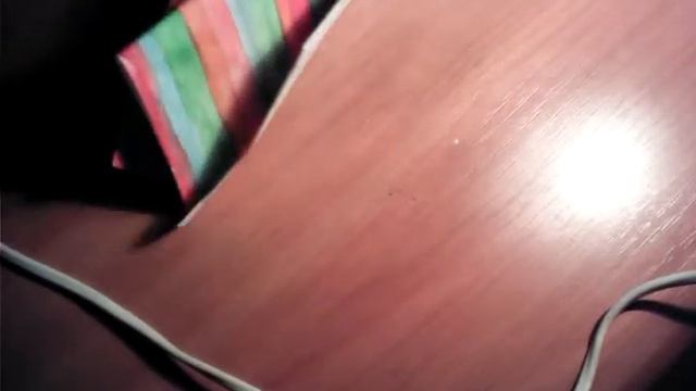 Самый простой самолётик из бумаги