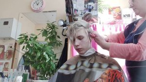 Стрижём мальчика под Каре на ножке