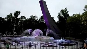Южно сахалинск, поющий фонтан и водопад.