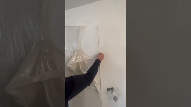 Покраска дверей INVISIBLE – это возможность установить «невидимую» дверь со скрытым коробом.