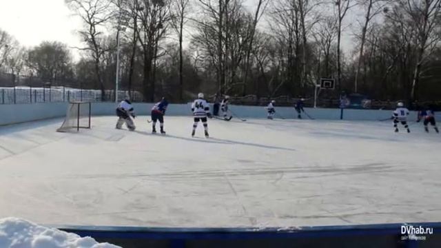Хоккеисты Феникса победили соперников из биробиджанского Тафгая смотреть онлайн