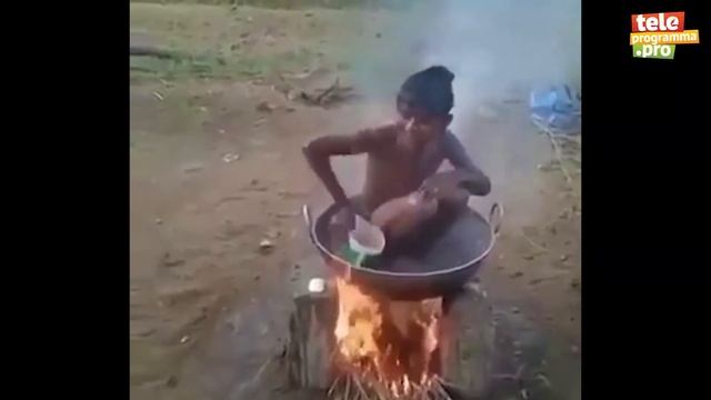 Опрос: как вы спасаетесь, когда летом на 10 дней отключают горячую воду? смотреть онлайн