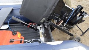 Отличная тележка для тяжелых подвесных лодочных моторов