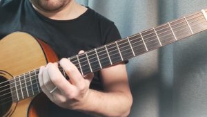 Гамма ми минор натуральный лад на гитаре в две октавы, четыре варианта игры. TABS guitar scales