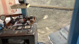 Шагающий экскаватор, используемый при добычи золота