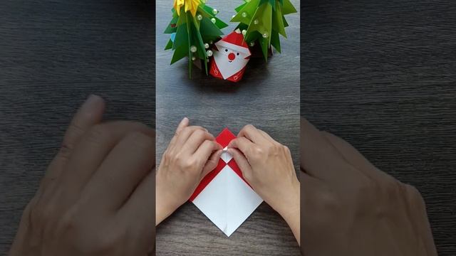 Origami a cute Christmas decoration out of envelope #christmascrafts  #christmasdecor #reuseidea