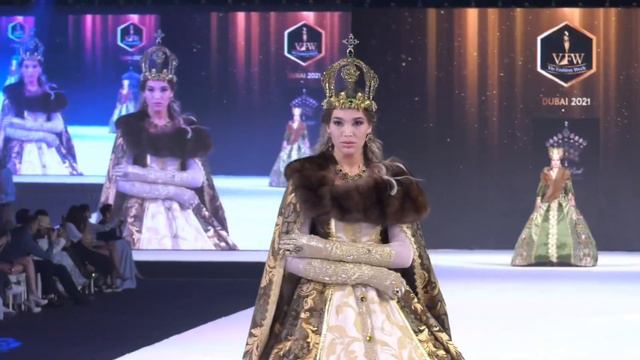 Королевское шоу дизайнера Ольги Бриль на неделе моды в Дубае. Ноябрь, 2021.
