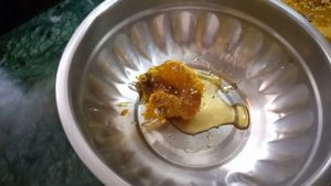 Мёд диких пчёл! Очень, очень вкусно!