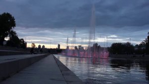Поющий фонтан на Плотинке в Екатеринбурге