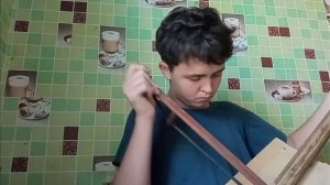 Самодельная скрипка(четырех струнный смык (гудок))