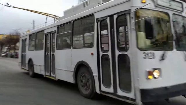 Троллейбус ЗиУ-682ГМ1 (с широкой передней дверью) №3128 маршрутом №5н смотреть онлайн