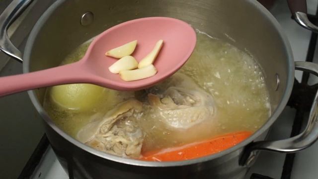 Заливное из курицы на праздничный стол