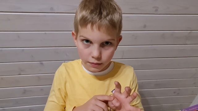 Весела читанка від Макса. Чому від червоного перцю пече в роті? – книги для чомусиків. смотреть онлайн