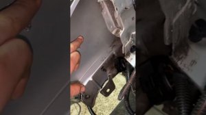 Помыли подкапотку и мотор и кпп азелитом ,до смотрите на канале видео