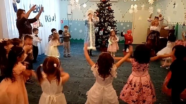 Праздник "Новый год 2022!". Старшая группа! смотреть онлайн