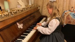 SOFT MOZART Winter Recital 2020-2021 Milana plays Васильев-Буглай "Осенняя песенка"