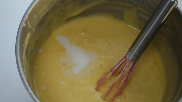 Пирог с ягодами и творогом/Käsekuchen mit Beeren смотреть онлайн