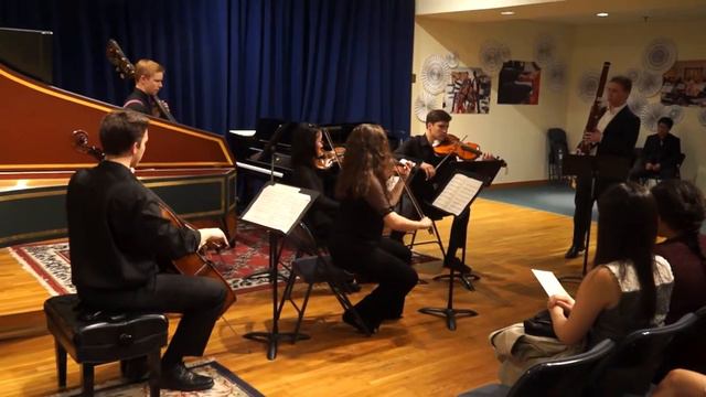 Vivaldi Bassoon Concerto in D Minor, Movement 2: Larghetto смотреть онлайн