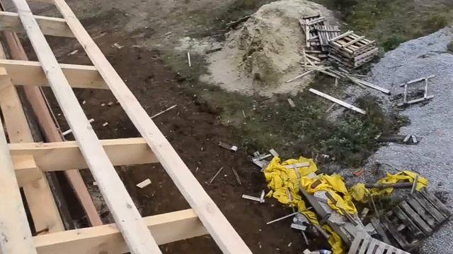 Строим Крышу.Кровля из битумной черепицы.монтаж стропил, обрешетки,OSB,подкладочного ковра.