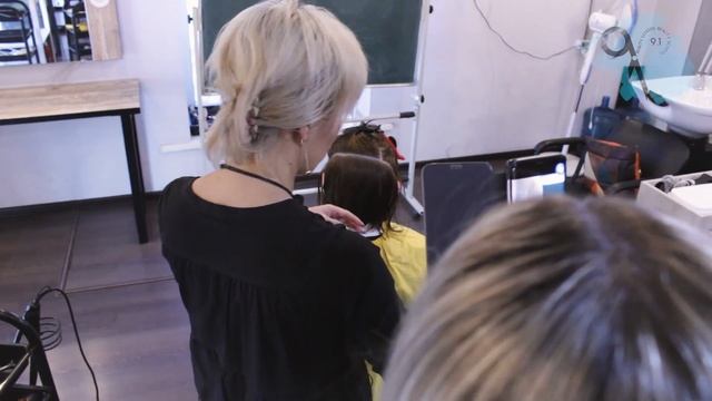 Курс парикмахер-универсал I стрижка Каре