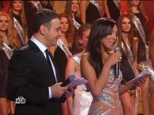 Алсу на конкурсе Мисс Россия 2010 (нарезка)