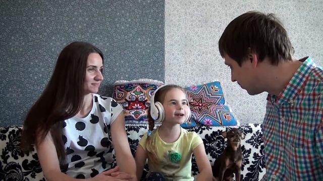 Челлендж шепот ютубера. Веселая игра для всей семьи "Пойми меня" смотреть онлайн