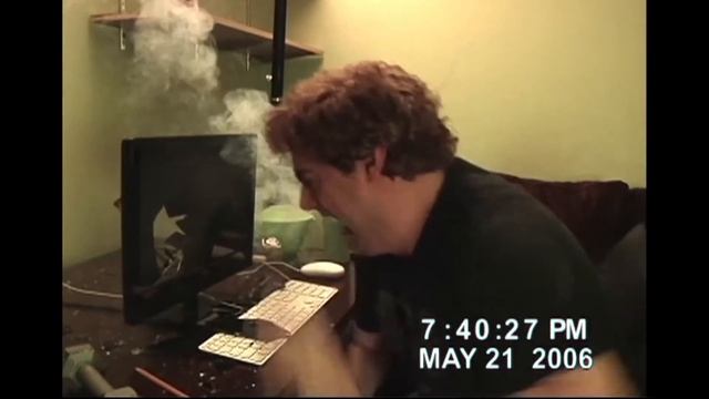 Guy plays the scary maze game HD