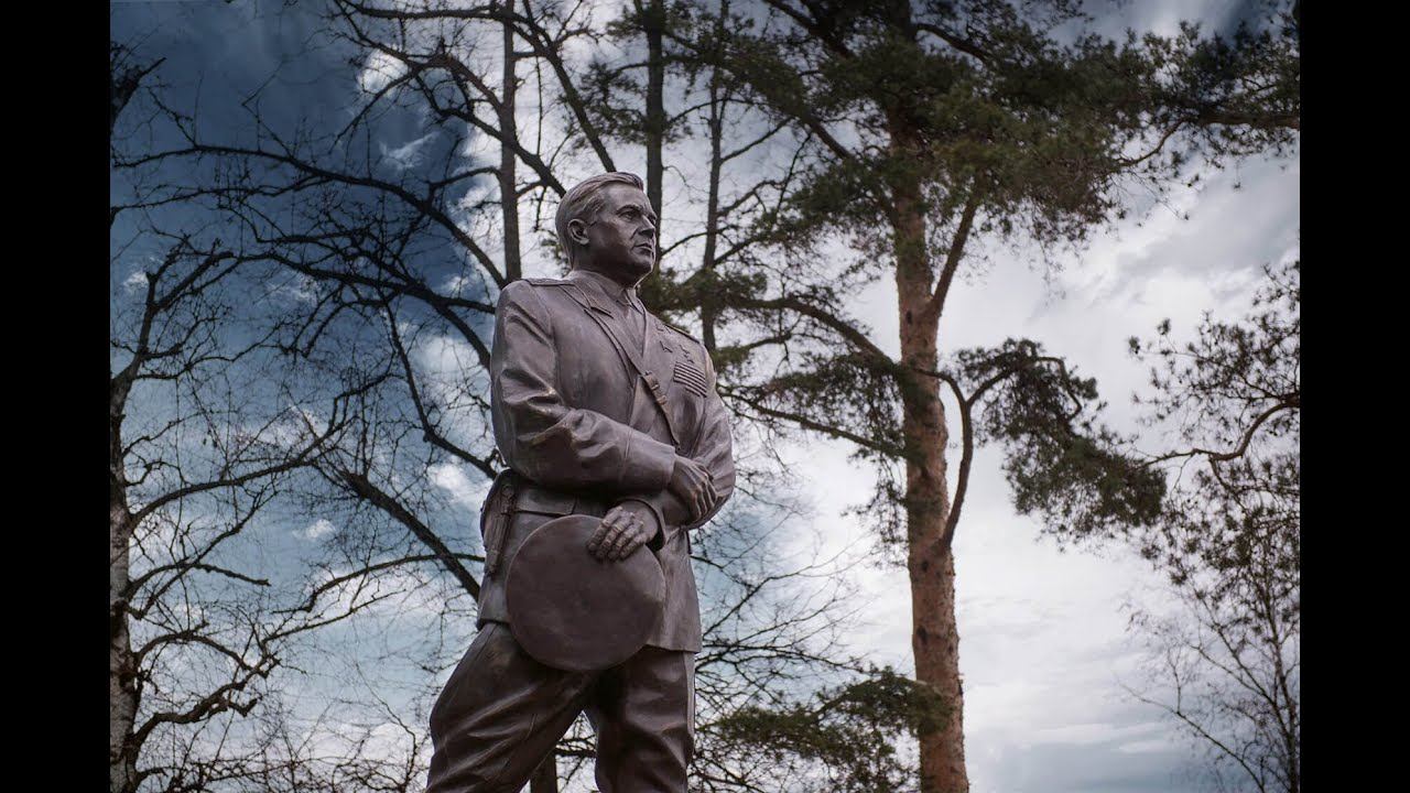 Памятник Митрофану Неделину в Одинцово