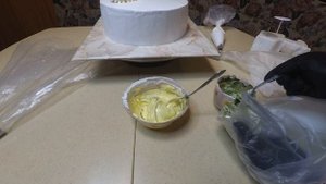 Украшение кремом торта для девушки | Decorating a cake with cream for a girl | Торт на 18 лет