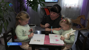 Многодетная семья из Карелии встретит новый год в новой квартире благодаря соцподдержке