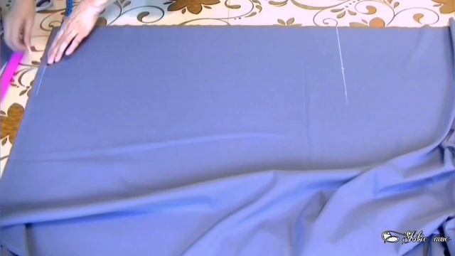 Как сшить платье с одним рукавом из атласа.