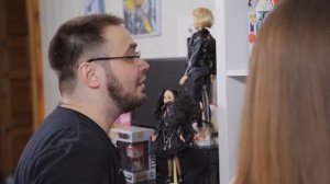 ВЗРОСЛЫЙ дядька С КУКЛАМИ! “Коллектор” в гостях у Володи | Интервью, обзор коллекции кукол