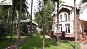 Красивый дом в лесу на Киевском шоссе, поселок ВИК, презентует Александр Либов, Белые Ветры