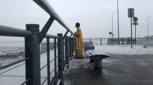 Скажи мне что-нибудь