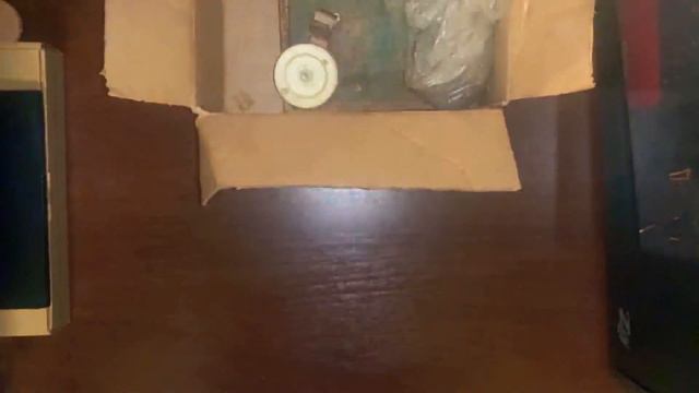 Распаковка старой коробки с рыболовными снастями прямиком из СССР! смотреть онлайн