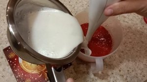 Мусс из клубники. Потрясающий десерт. просто объедение.