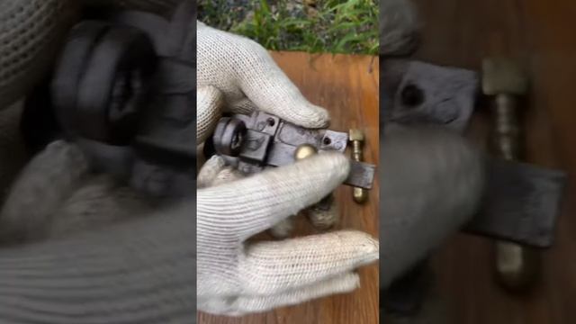 Старинные дверные ручки и задвижка (щеколда) смотреть онлайн