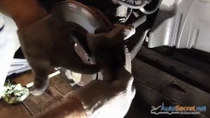 Замена передних тормозных колодок Mitsubishi ASX