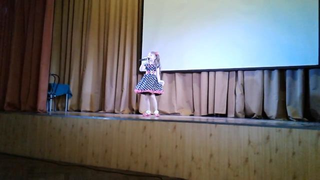Девочка 6 лет выступала у нас смотреть онлайн