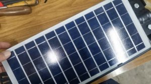 Обзор светодиодного светильника на солнечной батарее