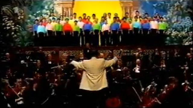 Tolzer Knabenchor Tritsch Tratsch Polka plus another смотреть онлайн