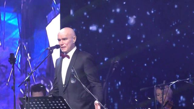 Сергей МАЗАЕВ и камерный оркестр «Градский Холл» (Первый снег) 28.02.2017 смотреть онлайн