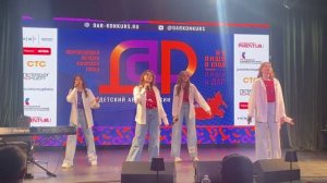 "Наша Россия", Исполняют: Маралёва С., Тихова Ю., Шамсуллоевы А. и М., Якимова Л.