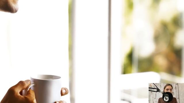 Проводила мужа на рыбалку, а утром увидела как он на рынке покупает рыбу... смотреть онлайн