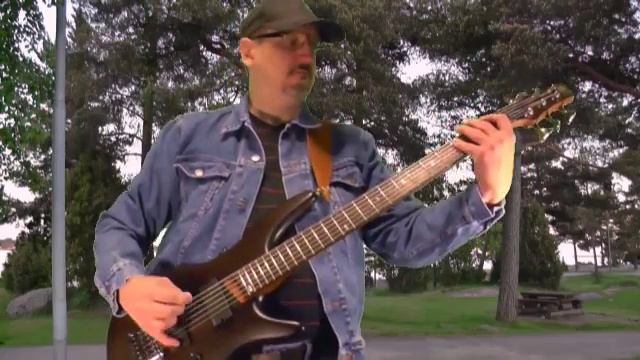 Testing my new Ibanez SRC6 смотреть онлайн